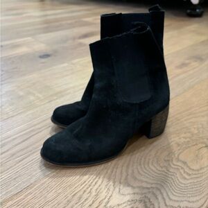 Jeffrey Campbell black ankle boots with wood heel 36